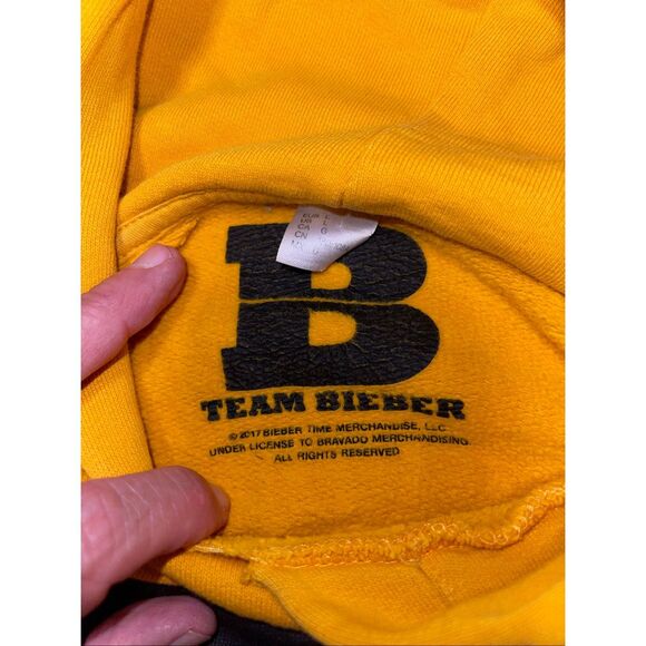 Justin Bieber 2017 Purpose Stadium Tour Hoodie Sweater Distressed Yellow Size L - Picture 4 of 6